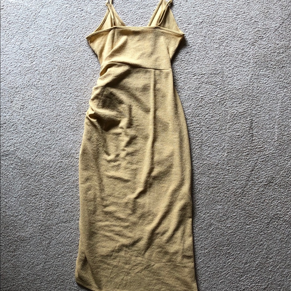 H&M Trend SLEEVELESS SCRUNCH STRETCH FITTED Wrap V Neck Yellow DRESS - Picture 10 of 12